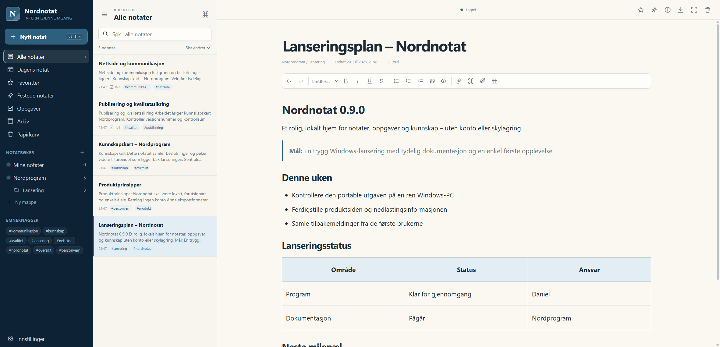 Nordnotat viser en lokal lanseringsplan med notatbøker, mapper, emneknagger, formateringsverktøy og lagringsstatus.